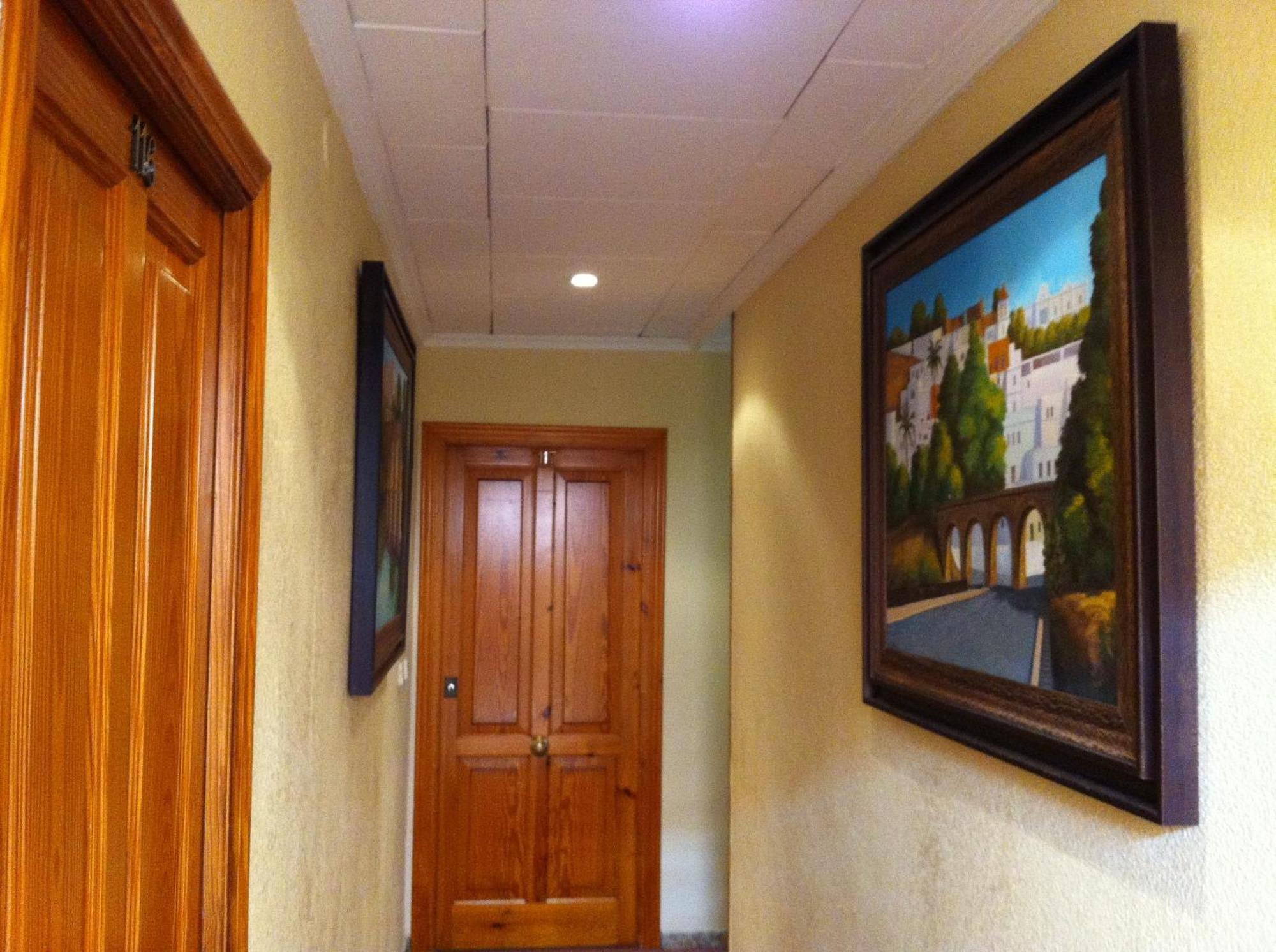 Alcalá de Guadaira Hotel Sandra מראה חיצוני תמונה