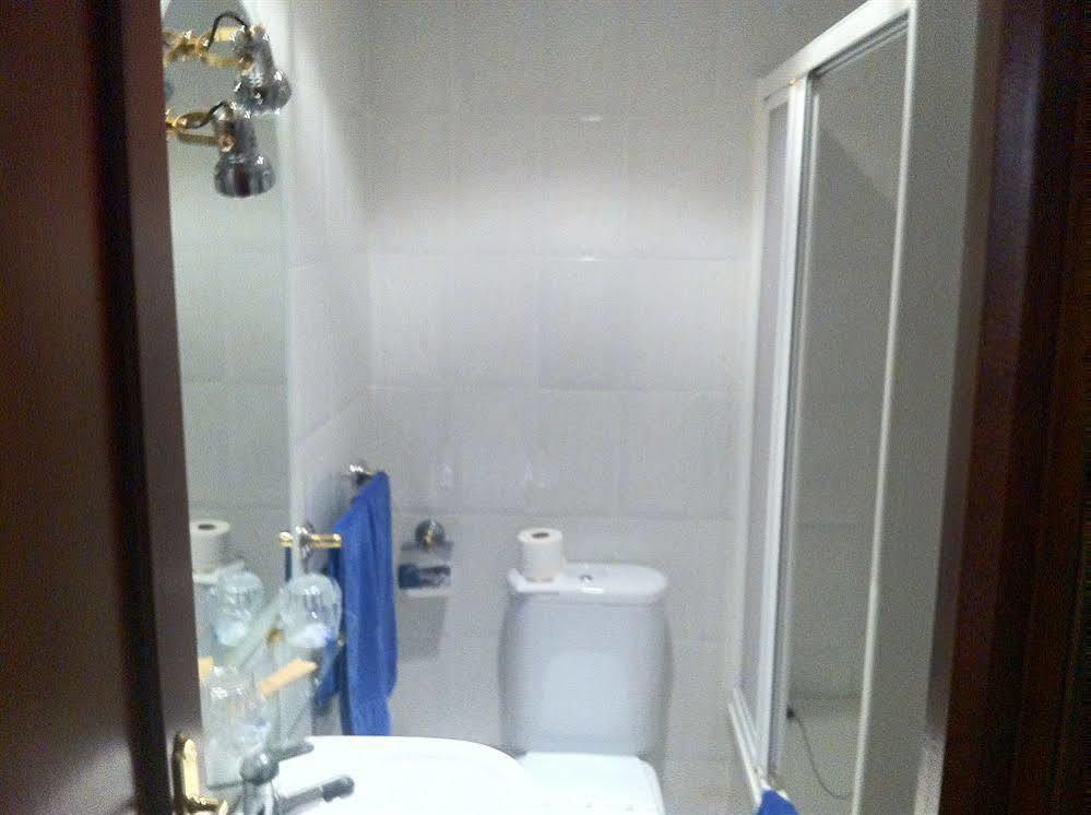 Alcalá de Guadaira Hotel Sandra מראה חיצוני תמונה